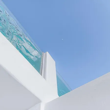 فندق Tagoo Black Mykonos 4*