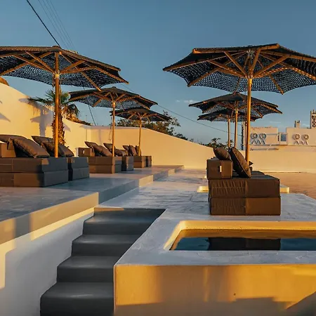 فندق Tagoo Black Mykonos 4*