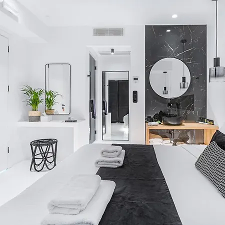 Tagoo Black Mykonos فندق 4*